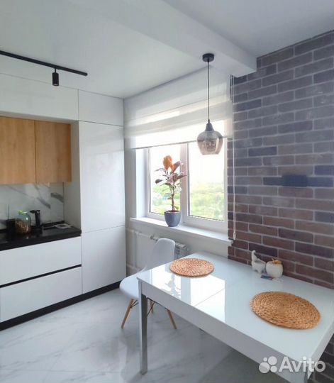 Римская штора на пластиковое окно