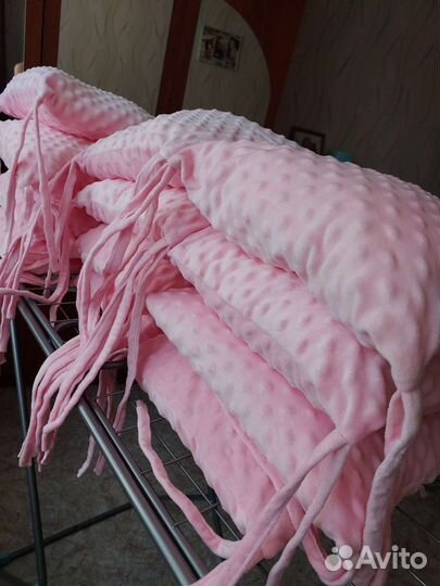 Бортики в кроватку