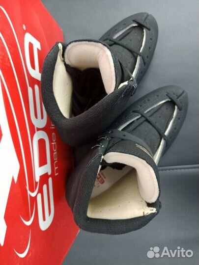 Фигурные ботинки Edea Chorus 230