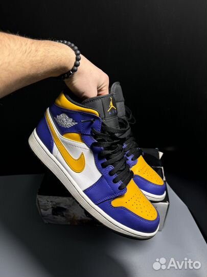 Air Jordan 1 Mid Lakers (42.5eur) (оригинал)