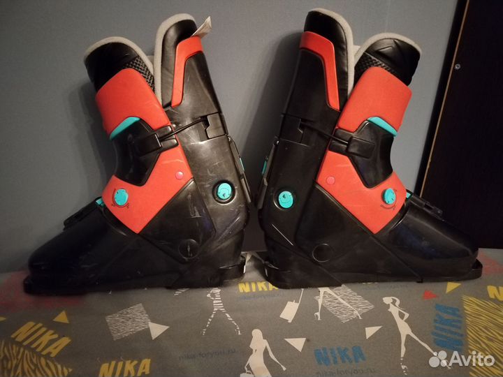 Горнолыжные ботинки
