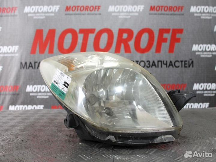 Фара правая Тойота Витц SCP90 52-169 (1 моде А919