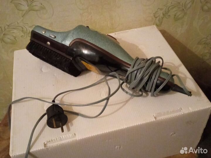 Продам щётку пылесос ветерок, времён СССР
