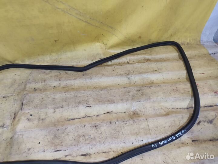 Уплотнитель audi Q7 4L Ауди кью 7 ку7 2005-2015