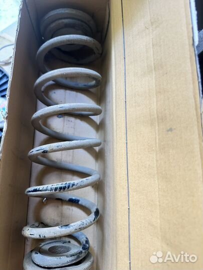 Пружина задняя skoda