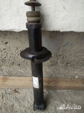 Стойка амортизатора