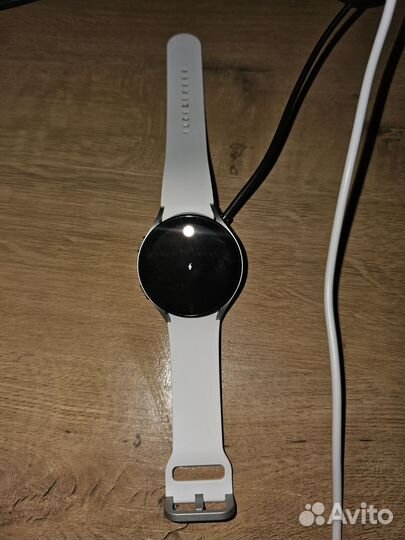 Samsung watch часы