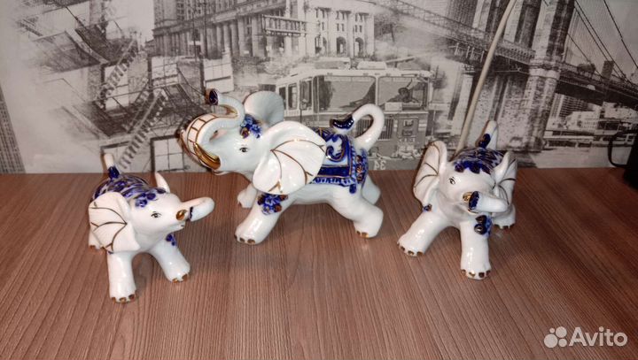 Статуэтки Семья слонов