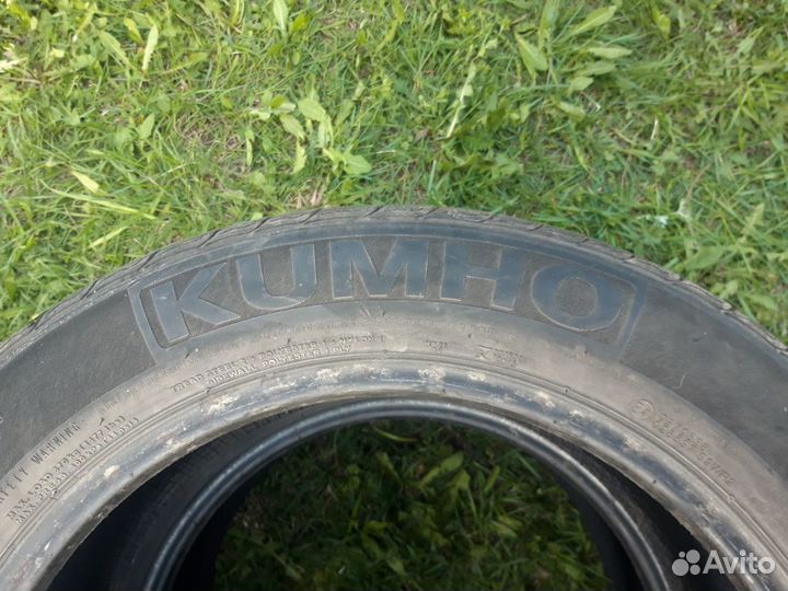 Kumho KRS28 215/55 R17