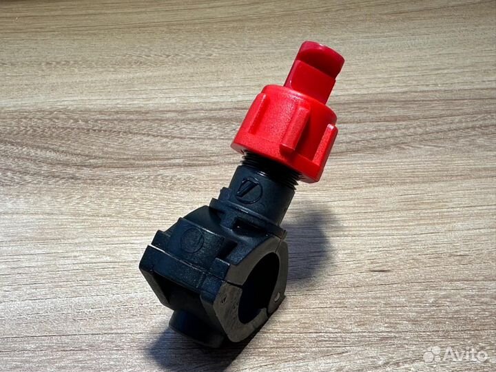 Форсунка для вальца дорожного катка 20мм