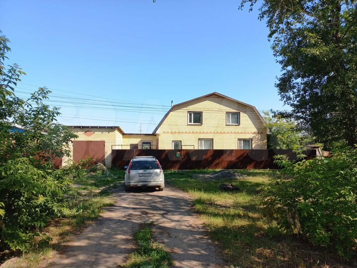 Дом 247 м² на участке 12 сот.