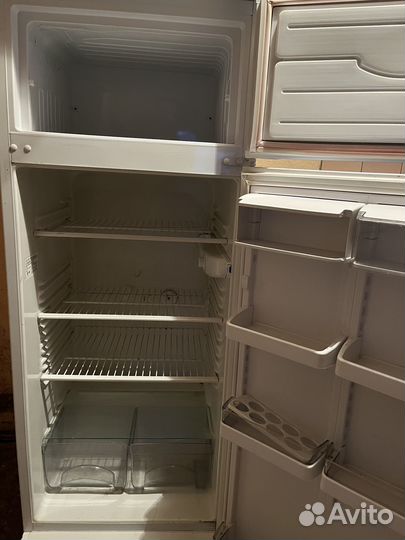 Холодильник атлант бу