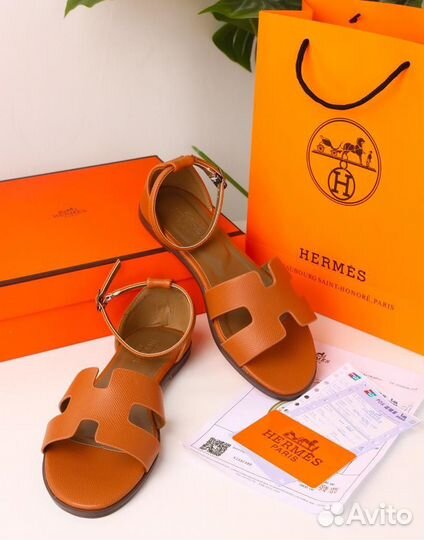 Женские сандалии hermes
