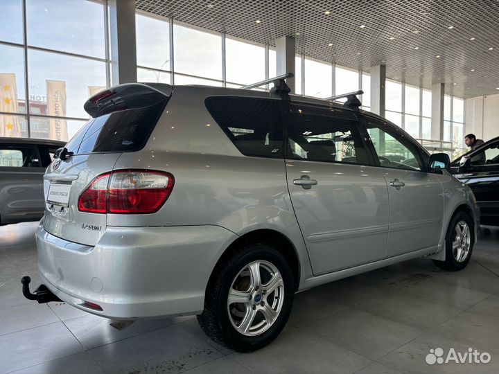 Toyota Ipsum 2.4 AT, 2003, 216 000 км