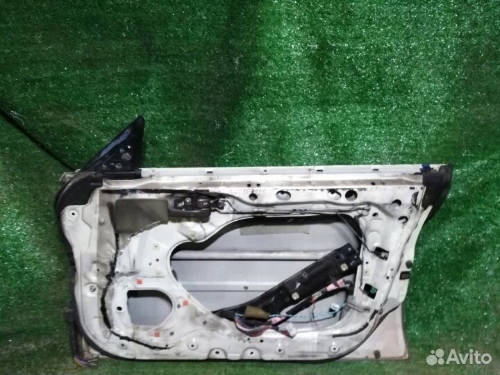 Дверь передняя правая Toyota Vista SV30