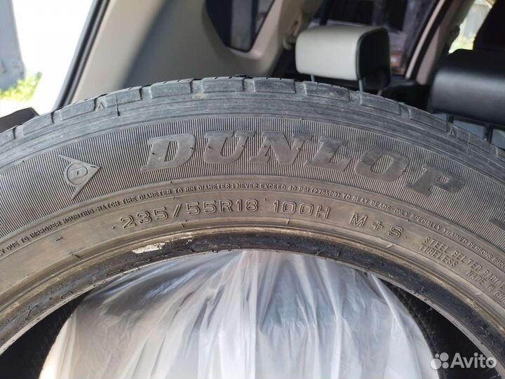 Dunlop Grandtrek AT1 235/55 R18