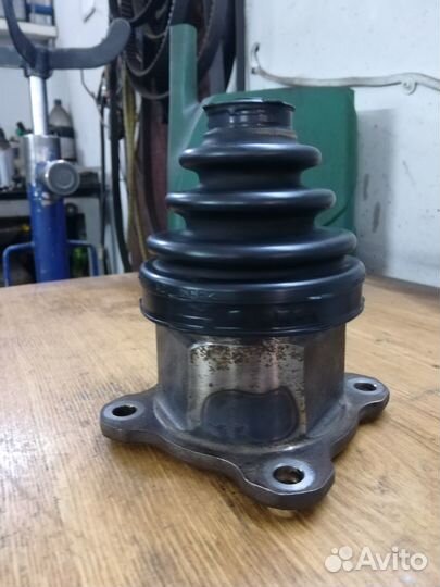 Левый передний внутренний шрус Suzuki Grand Vitara