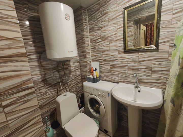 2-к. квартира, 62 м², 1/9 эт.