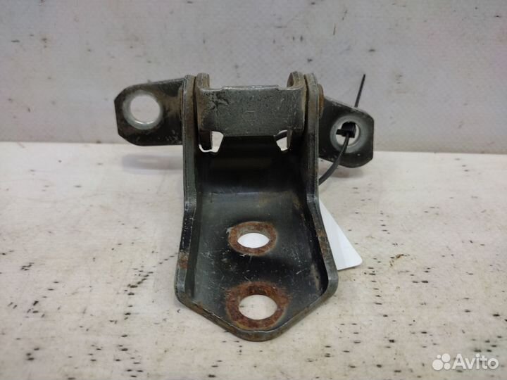 Петля двери задняя левая Mazda 6 GG 2002-2008