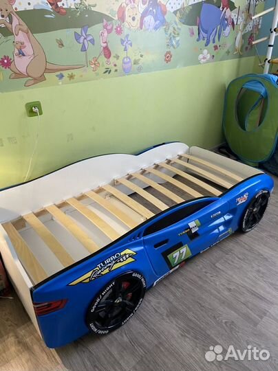 Кровать машина