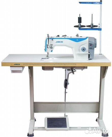 Швейная машина jack F4