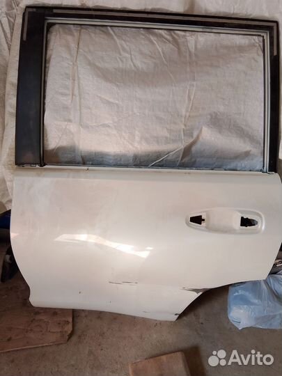 Дверь задняя левая лендкрузер Прадо 150