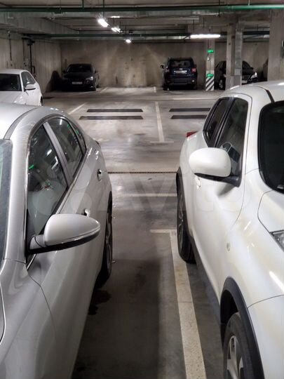 Машиноместо, 13 м²