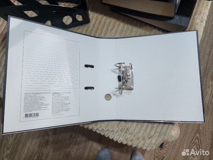 Папки регистраторы 8шт и лотки для документов 4шт