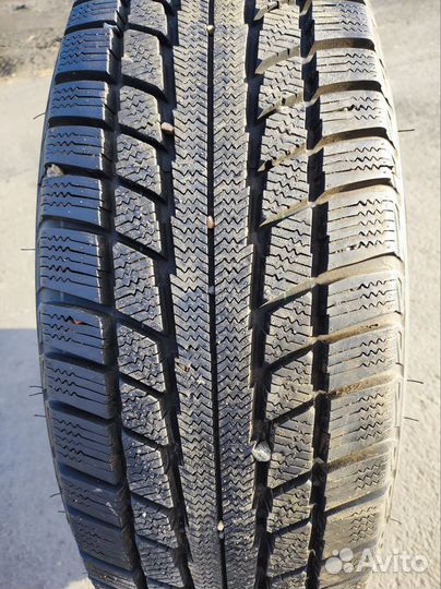 Triangle TR777 235/70 R16