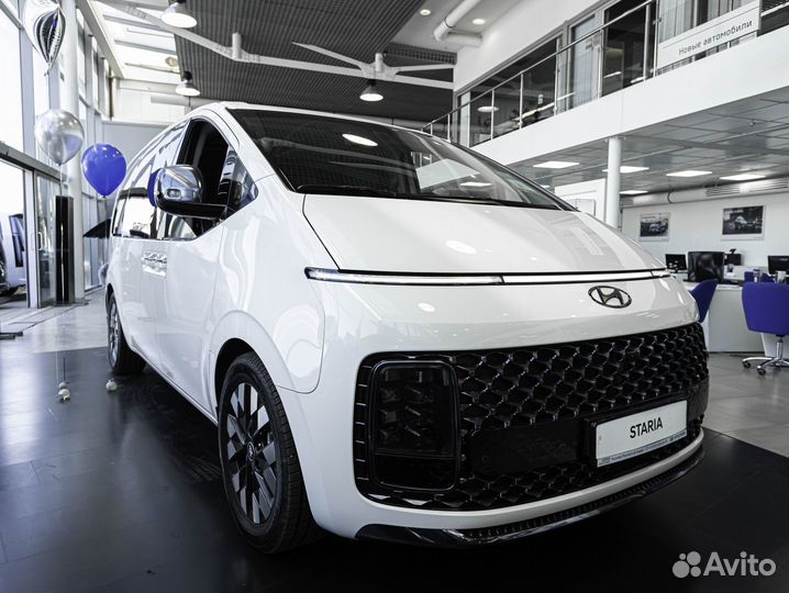 Hyundai Staria, 2022