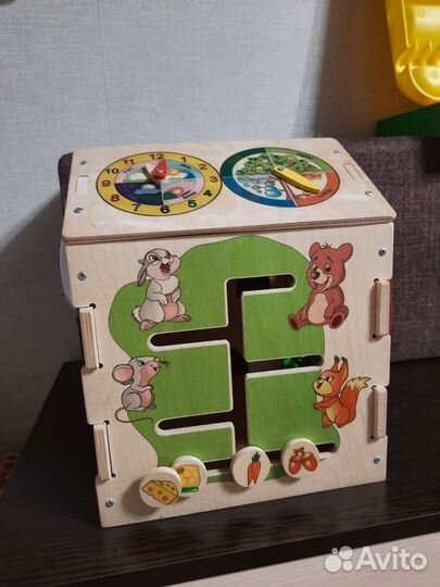 Бизиборд дом