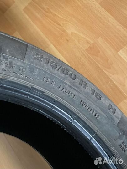 Continental ContiPremierContact 215/60 R16