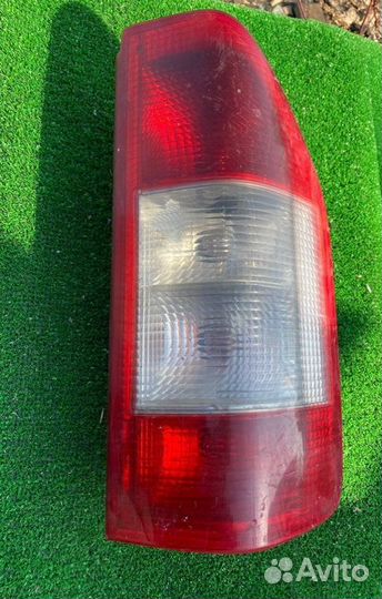 Фонарь задний правый Mercedes Sprinter 2.2 дизель