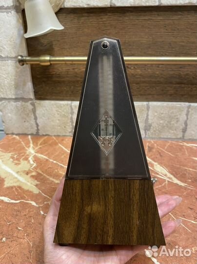 Метроном механический