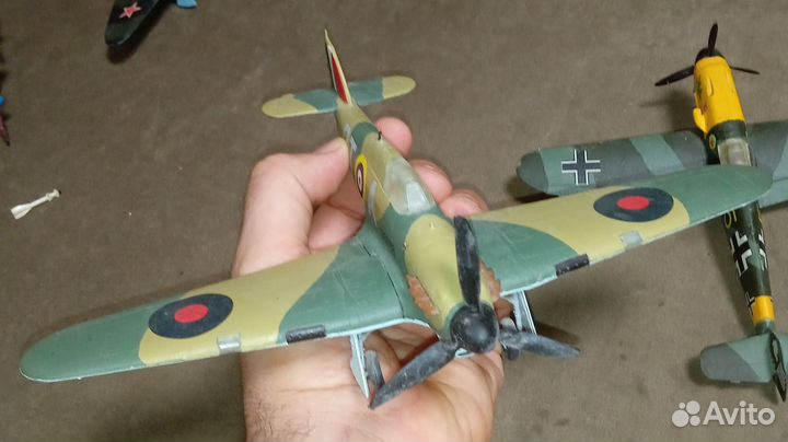 Модель самолёта 1:48