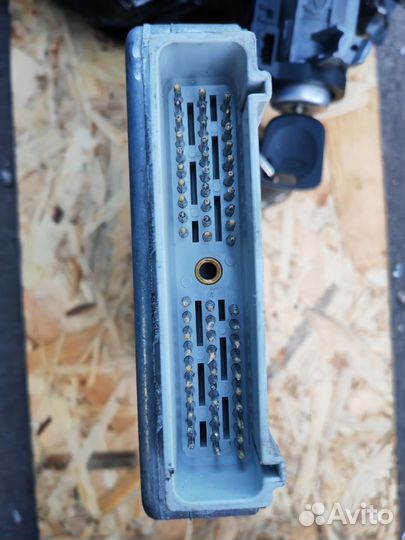 Блок управления двигателем Ford Focus 1 1.6 cdda