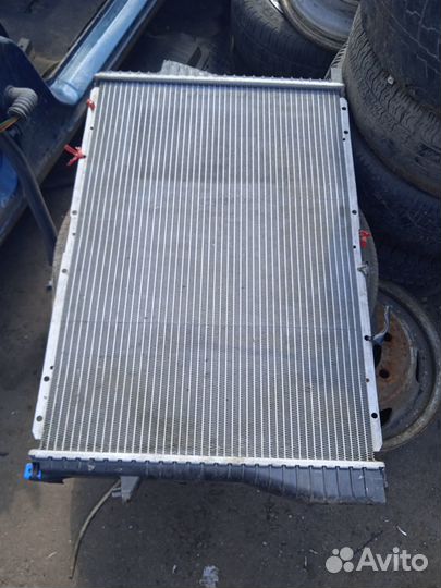 Радиатор охлаждения bmw e39/е38