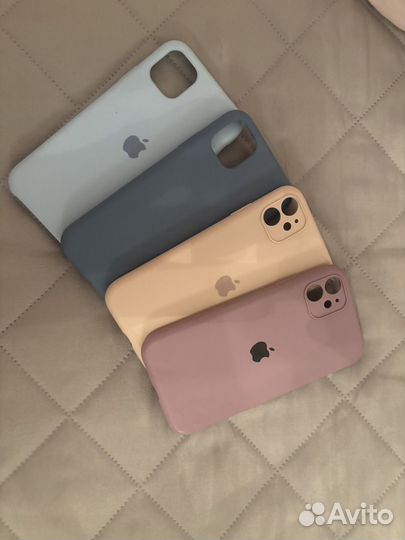 Чехол на iPhone 11