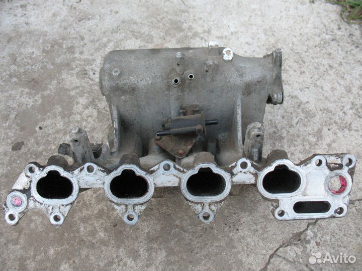 Коллектор впускной 2.4 л Chery Tiggo T11