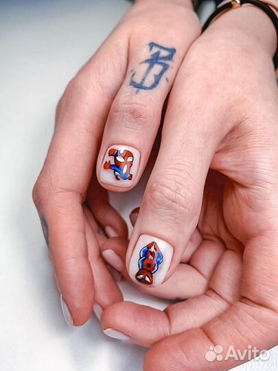 Маникюр/педикюр/наращивание ногтей