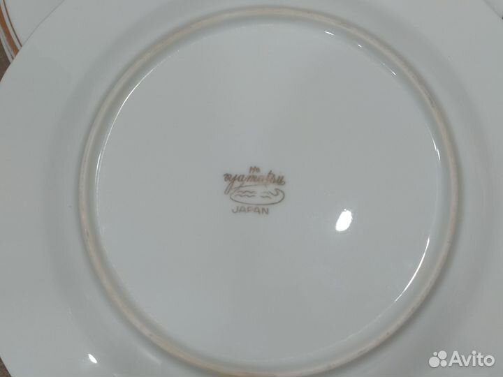 Фарфоровые тарелки Japan