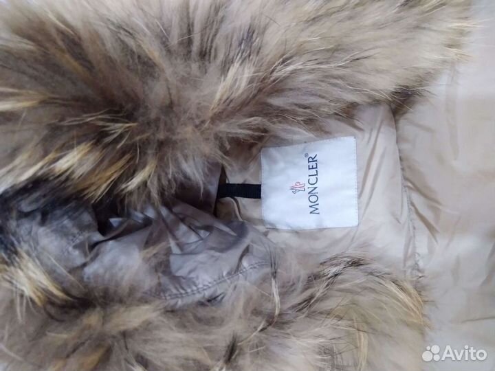 Пуховик женский