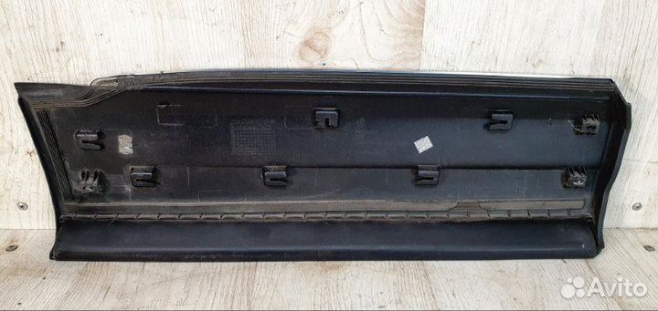 Накладка двери задняя левая Vw Tiguan 5N