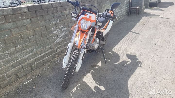 Raser Enduro 200