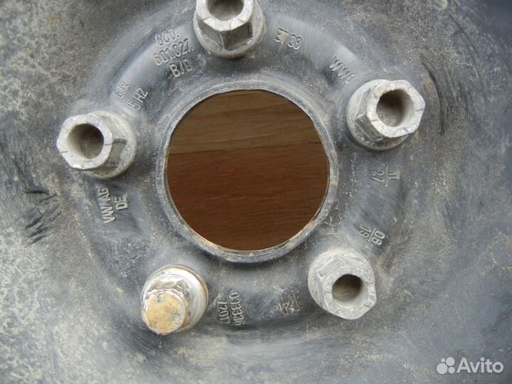 Диск с шиной Штампованный R15 Skoda Rapid