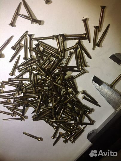 Гвозди сапожные латунь