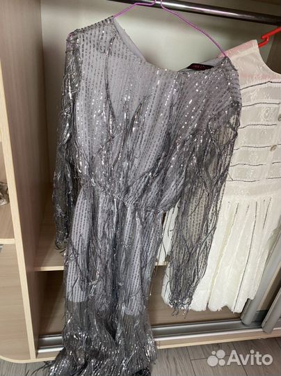 Продаю платья