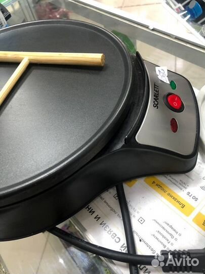 Блинница Scarlett SC-PM229D98