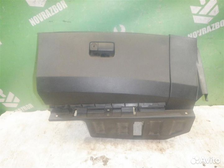 Бардачок Ниссан Мурано 02-08
