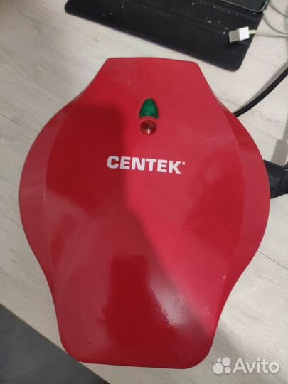 Вафельница Centek CT-1441 700 Вт